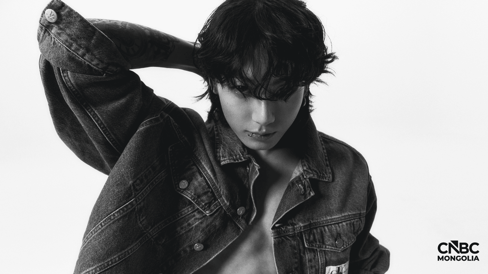 journalist-news-h2o2c6